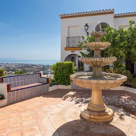 Holiday home Tio Charles 3 Bedroom Townhouse With Sea View Benalmadena