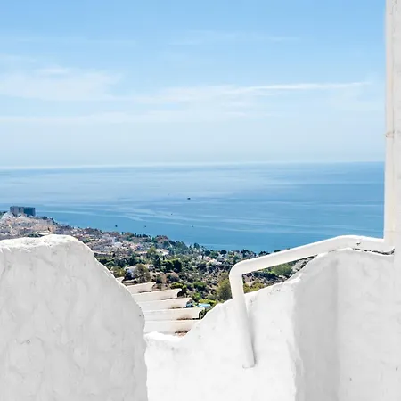 Tio Charles 3 Bedroom Townhouse With Sea View *