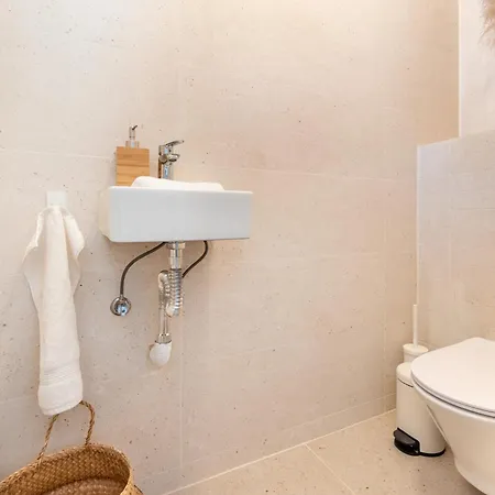 Holiday home Tio Charles 3 Bedroom Townhouse With Sea View *