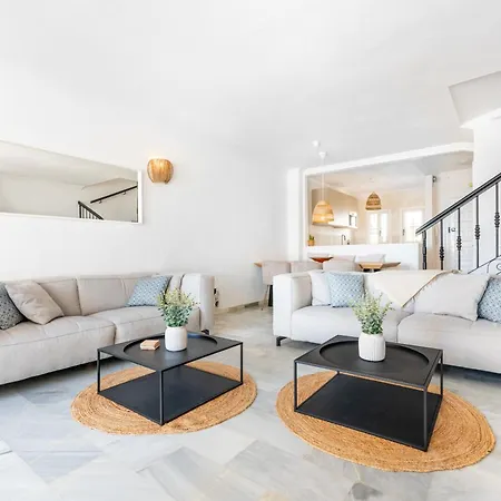 Tio Charles 3 Bedroom Townhouse With Sea View Holiday home Benalmadena