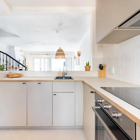 Casa De La Buena Vida - 3 Bedroom Townhouse With Sea View