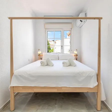 Casa De La Buena Vida - 3 Bedroom Townhouse With Sea View 贝纳尔马德纳